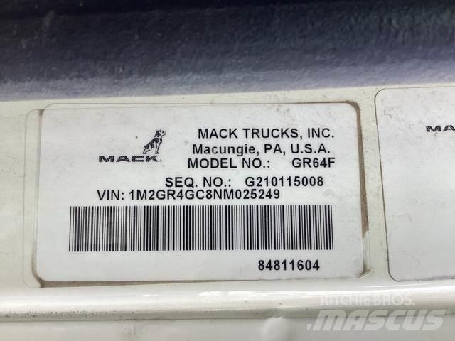 Mack GR64F Tippbilar