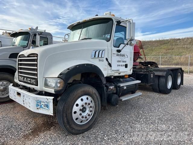 Mack GU713 Dragbilar