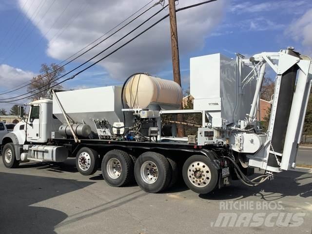 Mack GU713 Cementbil