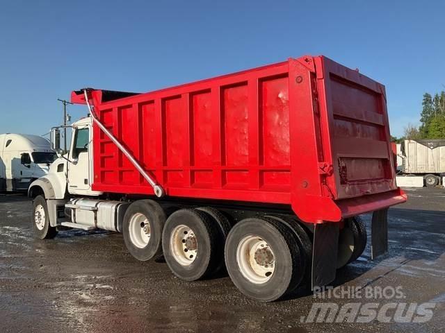 Mack GU713 Tippbilar