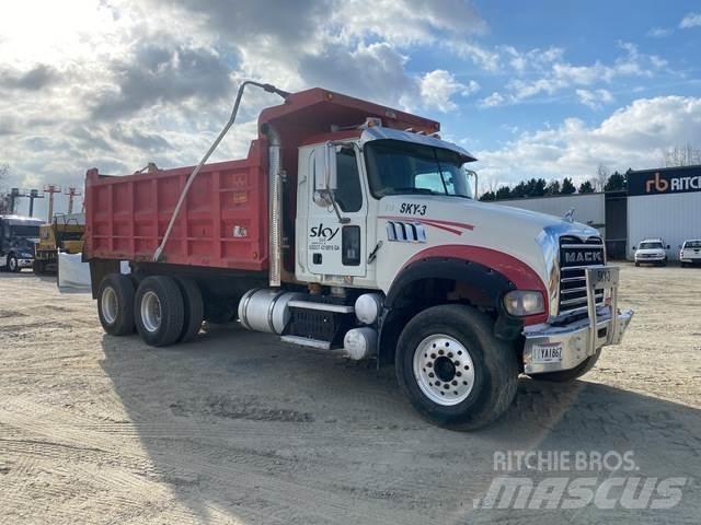 Mack GU713 Tippbilar