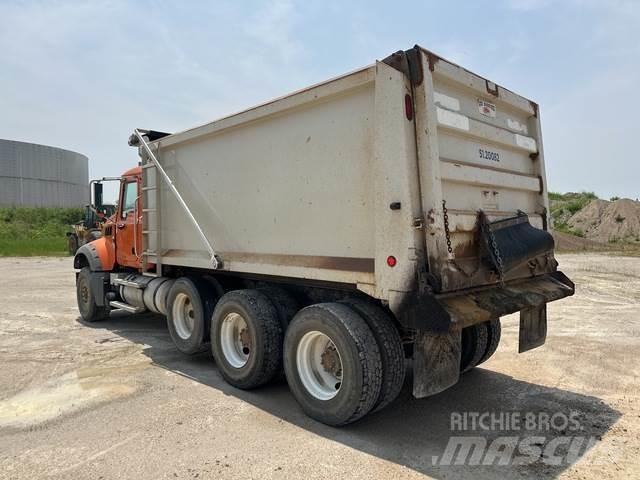Mack GU713 Tippbilar