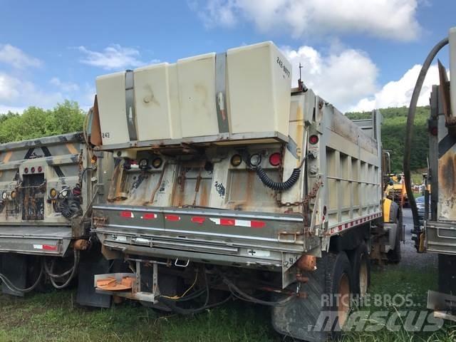 Mack GU713 Tippbilar