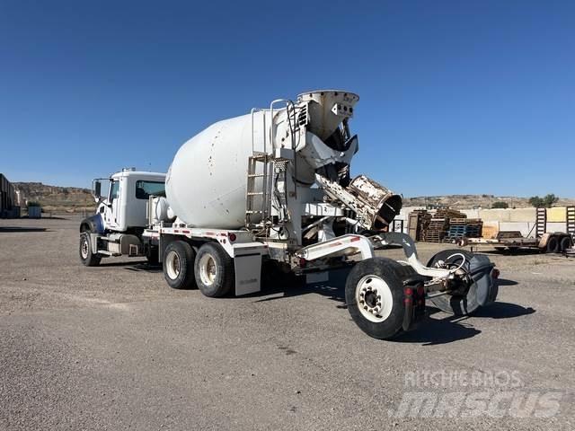 Mack GU713 Övriga bilar