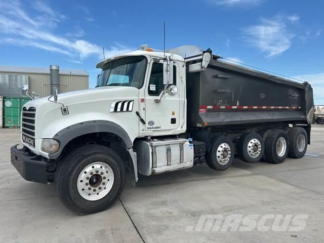 Mack GU713 Tippbilar
