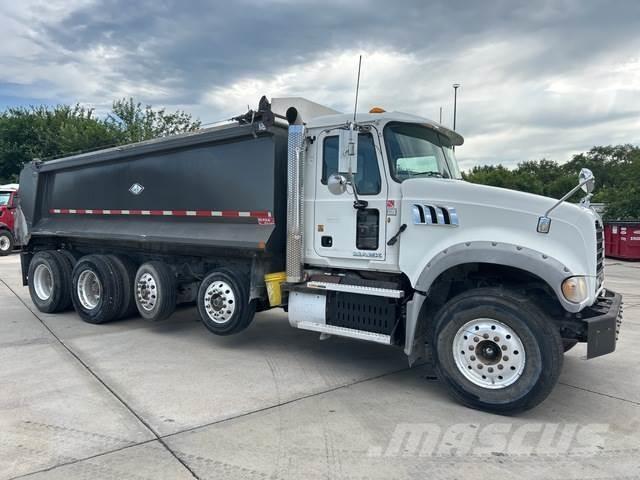 Mack GU713 Tippbilar