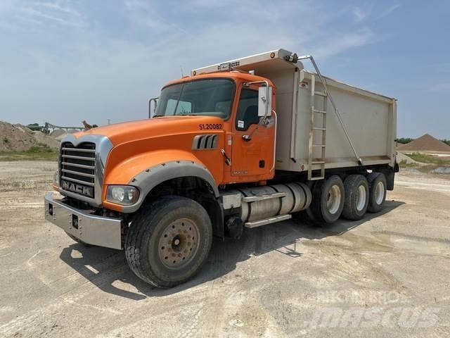 Mack GU713 Tippbilar