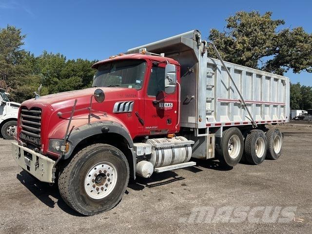 Mack GU713 Tippbilar