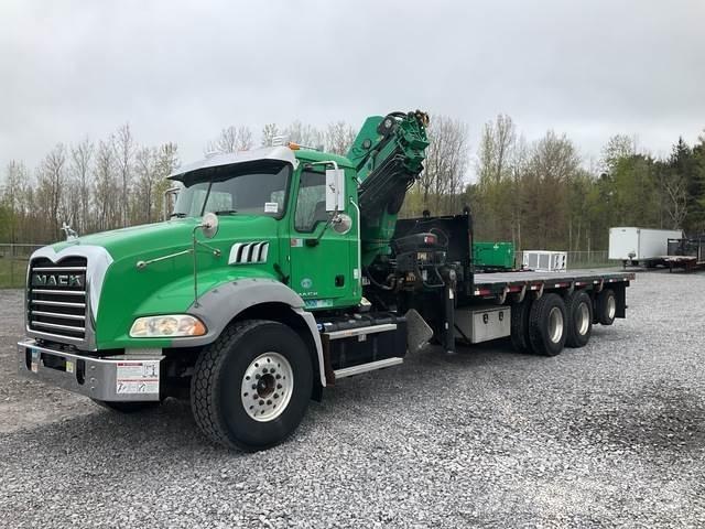 Mack GU813 Övriga bilar