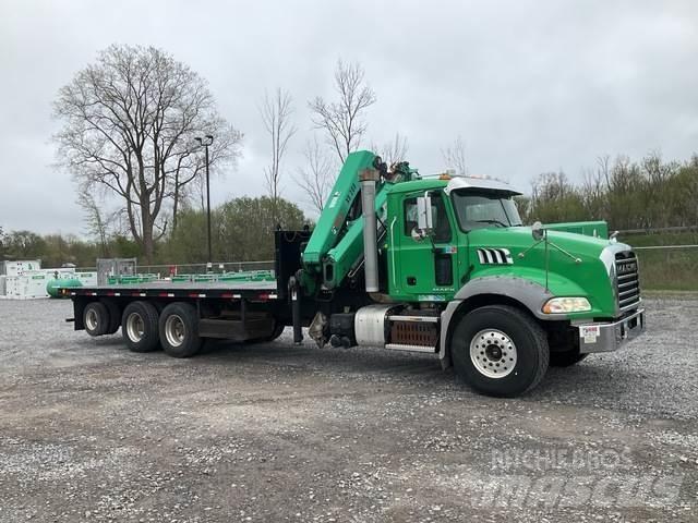 Mack GU813 Övriga bilar