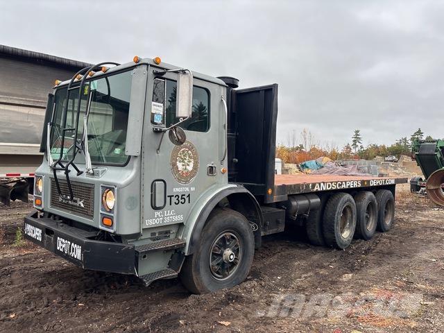Mack MR611S Flakbilar