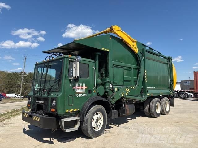 Mack MR690S Sopbilar