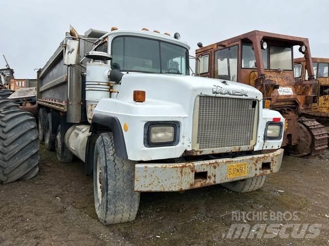Mack RD688S Tippbilar