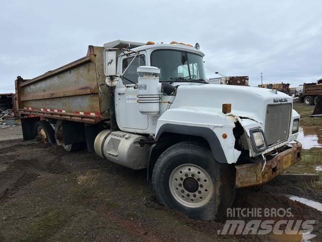 Mack RD688S Tippbilar