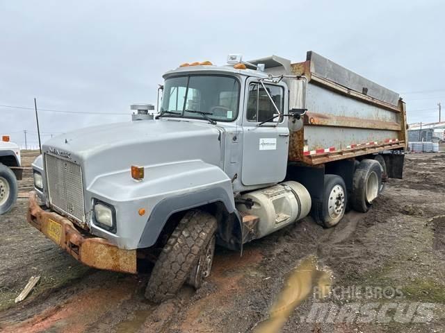 Mack RD688S Tippbilar