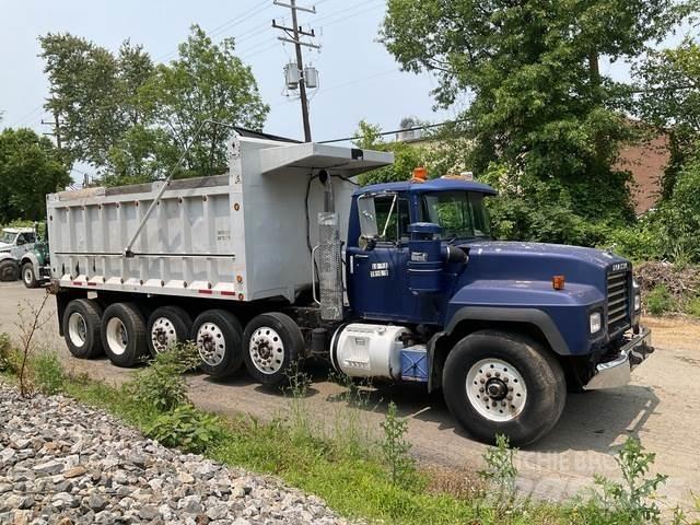 Mack RD688S Tippbilar