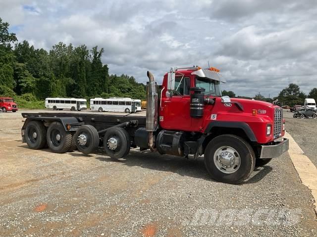 Mack RD688S Liftdumperbilar