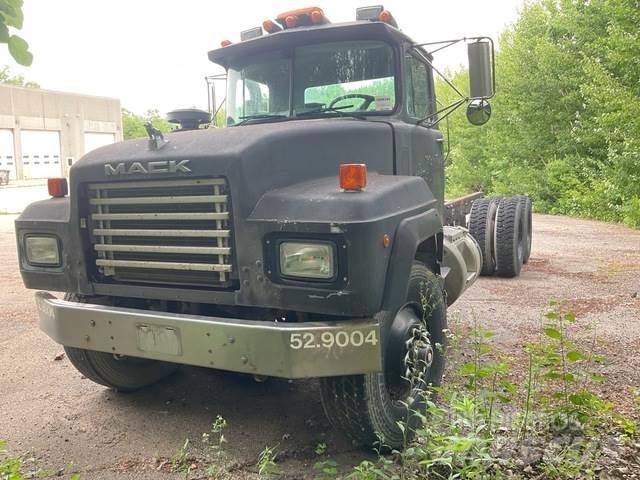 Mack RD688S Hytter och interiör