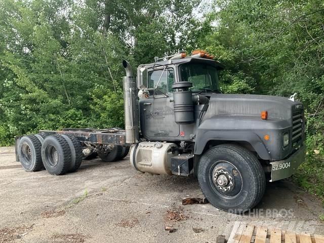 Mack RD688S Hytter och interiör