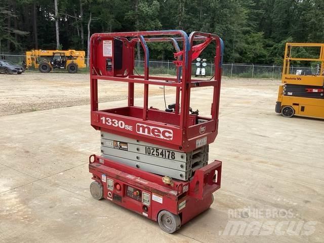 MEC 1330SE Saxliftar