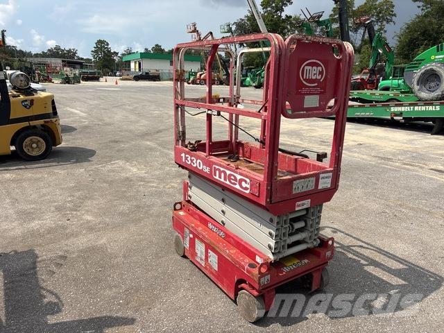MEC 1330SE Saxliftar