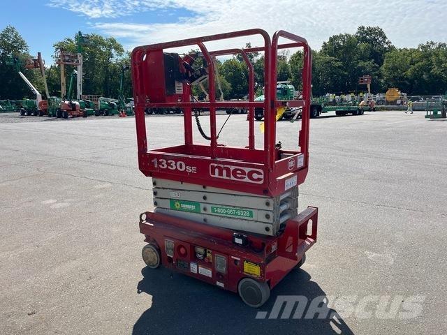 MEC 1330SE Saxliftar