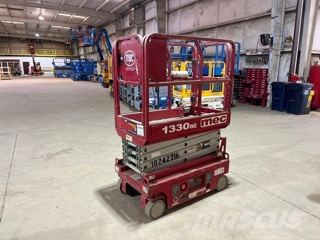 MEC 1330SE Saxliftar