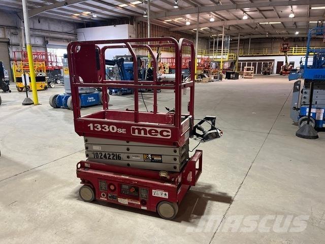 MEC 1330SE Saxliftar