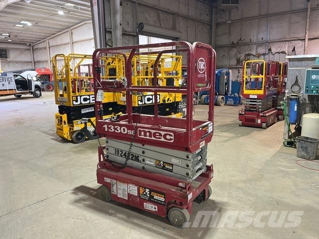MEC 1330SE Saxliftar