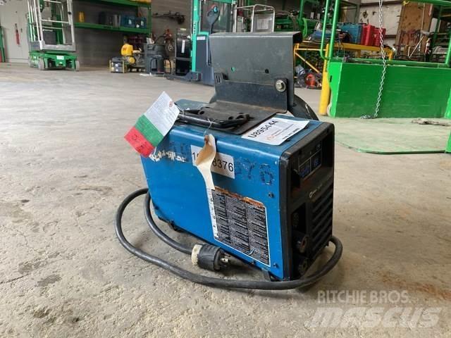 Miller CST 282 Svetsmaskiner