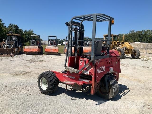 Moffett M5000 Fordonstruckar