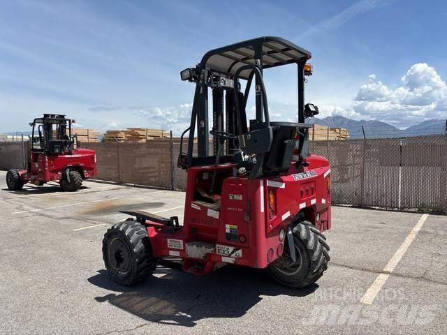 Moffett M55.4 Fordonstruckar