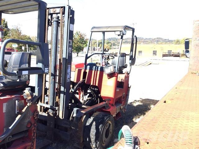 Moffett M55.4 Fordonstruckar