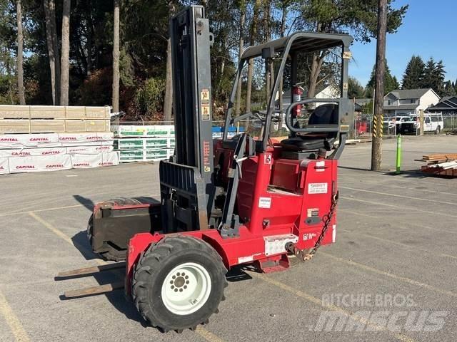 Moffett M5500 Fordonstruckar