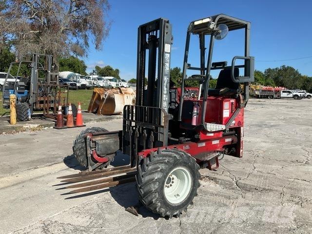 Moffett M5500 Fordonstruckar