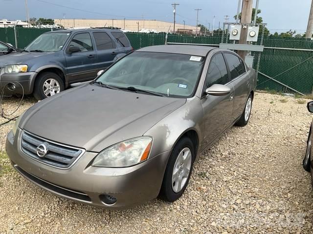 Nissan Altima Personbilar