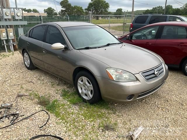 Nissan Altima Personbilar