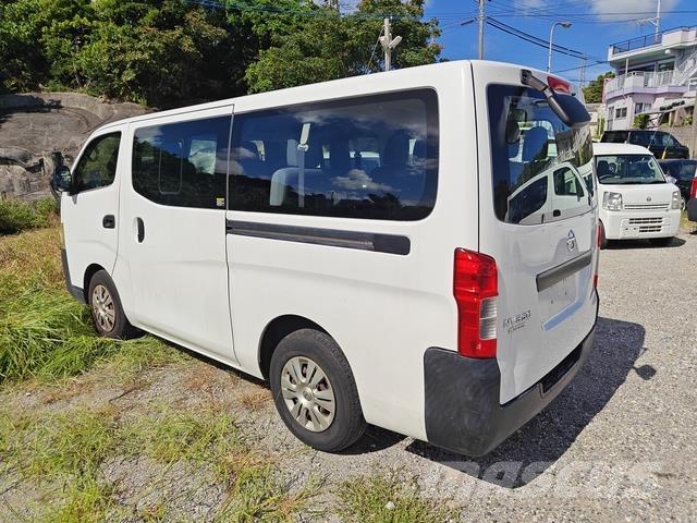Nissan Caravan Minibussar
