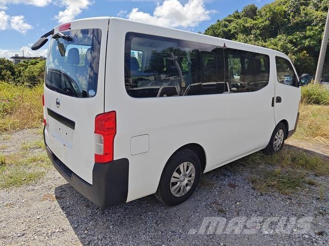 Nissan Caravan Minibussar