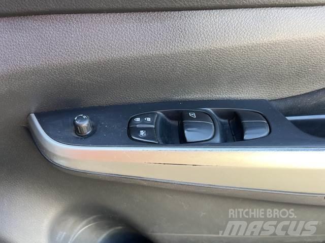 Nissan Navara Flakbilar/Pickuper