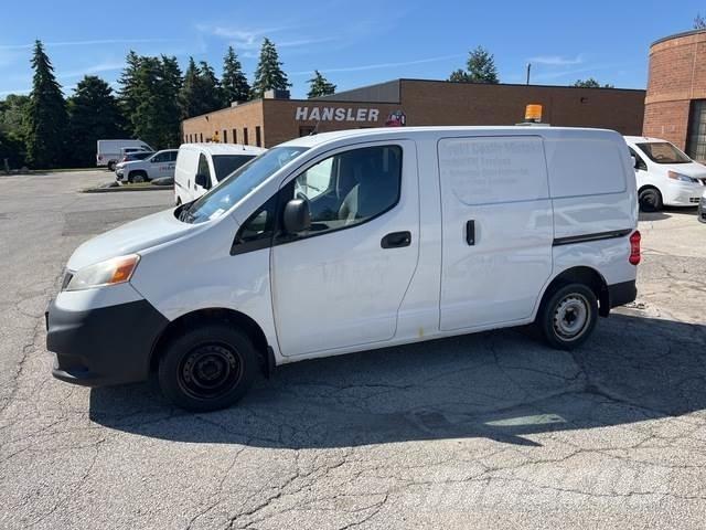 Nissan NV200 Lätta skåpbilar