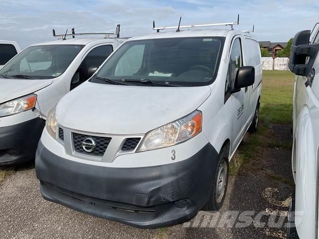 Nissan NV200 Lätta skåpbilar
