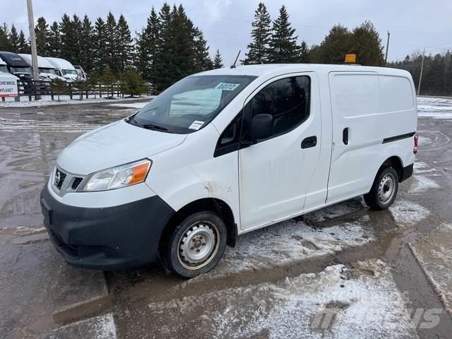 Nissan NV200 Lätta skåpbilar