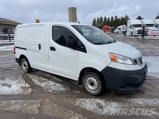 Nissan NV200 Lätta skåpbilar
