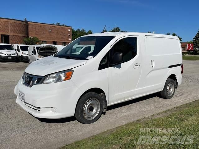 Nissan NV200 Lätta skåpbilar