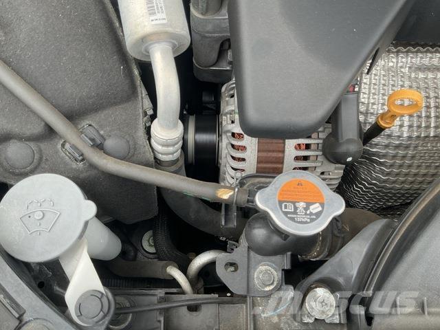 Nissan TEANA Personbilar