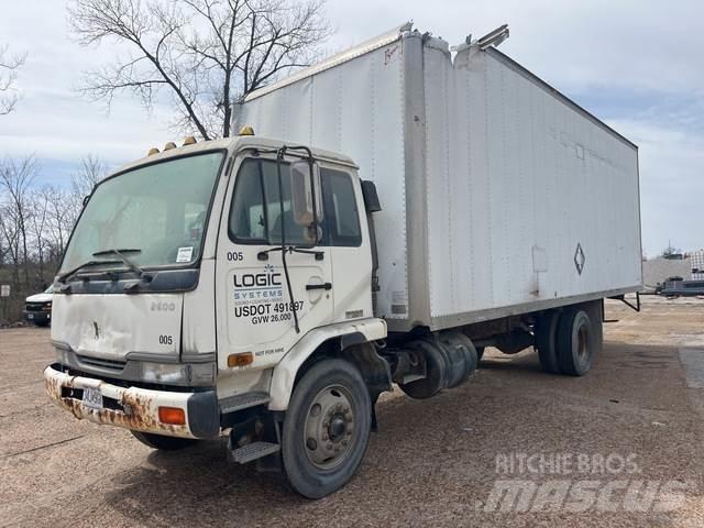 Nissan UD2600 Skåpbilar