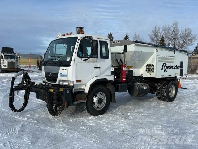 Nissan UD3300 Cementbil