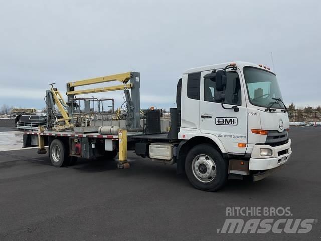 Nissan UD3300 Entreprenad - Övrigt
