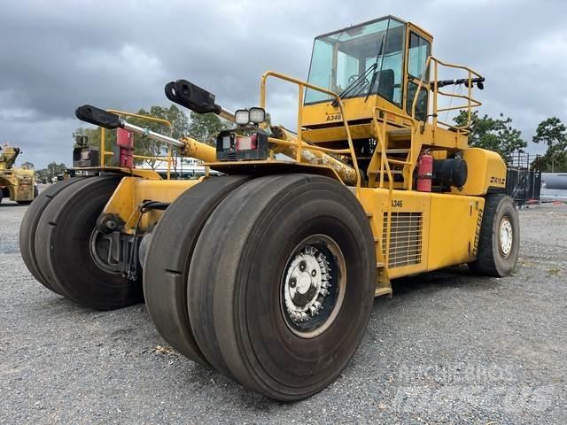 Omega 54E DCH Teleskopbomtruckar (Sträckstaplare)